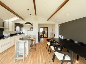 Photo 7- click for photo gallery